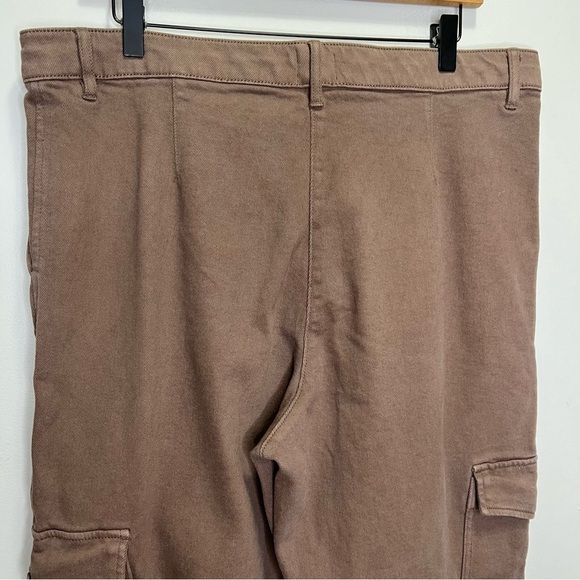 Aritzia Wilfred Free Modern Cargo Pant Size 16 Neutral Minimalist Casual - Picture 9 of 16